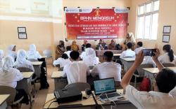  Prihatin Kasus Kenakalan Remaja, PBH Peradi Palembang Penyuluhan Hukum di Sekolah 