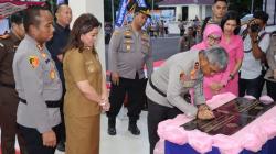 Resmikan Kantor Polres Kepulauan Sitaro, Kapolda Sulut Disambut secara Adat