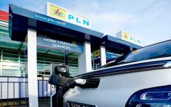 Dukung Pemerintah Akselerasi KBLBB, PLN Pastikan Penuhi Lonjakan Permintaan Listrik