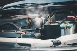 Air Radiator Bocor Bikin Mesin Overheat, Ini 3 Komponen Harus Diperiksa