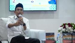Tausiyah di Masjid Nasional Al-Akbar Surabaya, TGB: Bahagia lah saat Berbuat Baik<