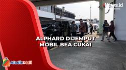 Viral! Alphard Dijemput Mobil Bea Cukai Masuk Apron Bandara