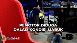 Senggol Pikap Parkir, Pemotor Jatuh dan Terkapar di Jalan Palangka Raya