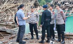 Kapolda Jateng Inisiasi Perbaikan 11 Rumah Warga Terdampak Ledakan Mercon di Magelang