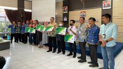Salut, ASN Disnaker Cimahi Sisihkan Gaji untuk Jaminan Sosial 59 Pekerja Rentan<