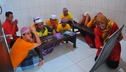 Pesantren Ini Asuh 119 Santri Penderita Autis