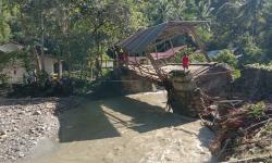 Puluhan Rumah di Kolaka Utara Terendam Banjir dan Jembatan Antardesa Putus<