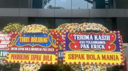 Kantor PSSI Dibanjiri Karangan Bunga usai Indonesia Batal Tuan Rumah Piala Dunia U-20