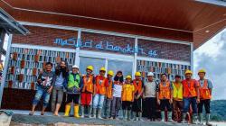 Unik, Masjid di Pelosok Telegong Garut Ini Dibangun dalam Waktu 99 Jam