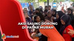 Puluhan Warga Saling Dorong di Pasar Murah Makassar