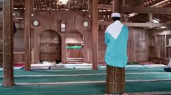 Kisah Masjid Kuno Berusia 200 Tahun di Pandeglang, Pernah Jadi Tempat Kumpul Para Wali Songo<