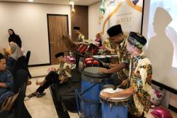  Bahagianya Anak-Anak Panti Asuhan Bina Siwi saat Buka Bersama di Next Hotel<