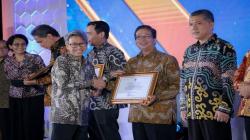 UNS Sabet Peringkat 3 Kategori PTNBH Atas Kinerja Anggaran dari Mendikbudristek