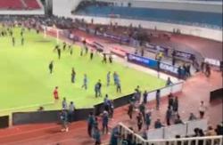 Kronologi Bentrok Suporter PSIS dan PSS Sleman di Jatidiri, Saling Lempar Benda