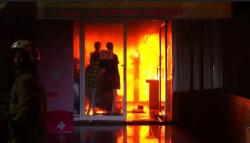 Diduga Korsleting Listrik, 2 Ruko di Jalan Pandanaran Semarang Ludes Terbakar