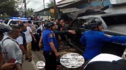 Detik-detik Kecelakaan Mobdin Bupati Kuningan, Korban Tergeletak di Jalan