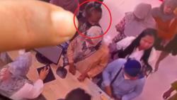 Nenek Nyopet di Toko Pakaian Jombang Terekam CCTV, Aksinya Tak Sampai 15 Detik