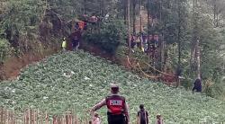  9 Jenazah Korban Pembunuhan Berantai Dukun Pengganda Uang Dimakamkan di Banjarnegara