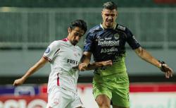 Hasil Liga 1: Diwarnai Kericuhan Suporter, Persib Taklukkan Persis <