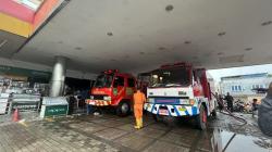 Plaza Botania Batam Kebakaran, 15 Mobil Damkar Dikerahkan