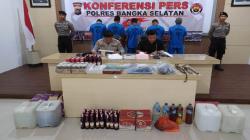 Polisi Amankan Ratusan Botol Miras Ilegal di Bangka Selatan<