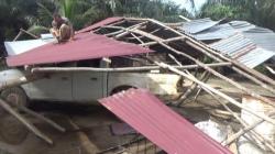 Angin Puting Beliung Terjang Muarojambi, Ratusan Rumah Warga Rusak