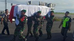 Gugur Ditembak KKB, Jenazah Pratu Hamdan Tiba di Sumbawa untuk Dimakamkan