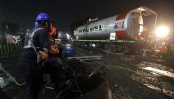 Kereta Api Angkut BBM Anjlok di Sidoarjo