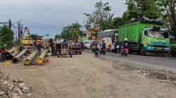 Waspada, Jalur Mudik Pantura Daendels Gresik Rawan Macet dan Berdebu