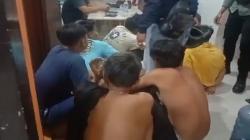 Polisi Gerebek 6 Pemuda Nongkrong di Pangandaran, Pelaku Sempat Buang Narkoba<