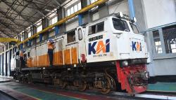 Perawatan Lokomotif untuk Persiapan Angkutan Lebaran 2023