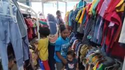 Dibelikan Baju Baru untuk Lebaran, Puluhan Anak Yatim Piatu di Kendal Semringah