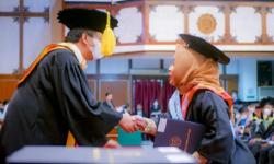 Ucapan Wisuda Singkat Bermakna untuk Teman dan Sahabat Tercinta