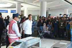 Tinjau Pelabuhan Merak, Jokowi Minta Kemenhub Antisipasi Lonjakan Pemudik