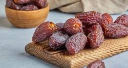 Buka Puasa dengan Kurma Basah atau Kering, Mana Paling Bagus?
