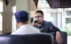 Momen Arie Untung Berbagi Pengalaman Hijrah