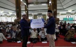 211 Masjid dan Musala di Muara Enim dan Lahat Terima Bantuan dari PTBA<