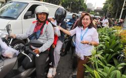 RPA Partai Perindo Bagi-Bagi Takjil