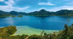 Surga Indah di Sumatera Barat, Singgah ke Pantai Terpencil yang Suasananya Mirip Raja Ampat!
