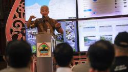 Gelombang Pemudik Masuk Jateng, Ganjar Minta Seluruh Petugas Siaga Penuh Malam Ini