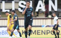 Marah Keluarga Dihina, Pemain Arema FC Rizky Dwi Febrianto Somasi Warganet<