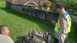 Viral Pikap Terbalik di Garut, Netizen Malah Sebut Sopir Belum Ngopi<