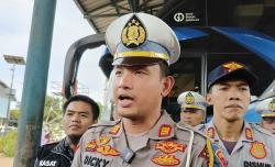 Jembatan Cikreteg Bogor Hanya Bisa Dilintasi Motor