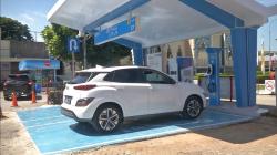 SPKLU PLN di Rest Area Jakarta- Cikampek Siap Layani Pemudik dengan Mobil Listrik