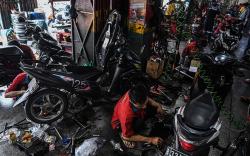 Penyebab Motor Karbu Brebet Saat Digas dan Cara Mengatasi, Pahami 7 Hal Ini!