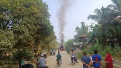 Tabrak Bocah SD hingga Tewas, Dump Truk di Aceh Tamiang Dibakar Warga