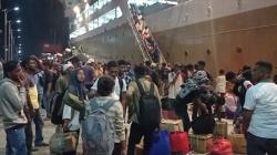 Pemudik Asal Jawa hingga Sulawesi Mulai Tiba di Pelabuhan Yos Sudarso Tual