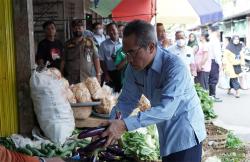 bupati_bantul_cek_harga