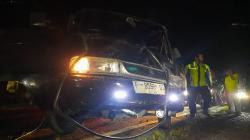 Kecelakaan di Perbatasan Tasikmalaya-Garut, Pikap Tergelincir, 3 Orang Luka-luka<