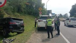 2 Fortuner Kecelakaan di Tol Jagorawi akibat Sopir Mengantuk, 1 Orang Terluka
